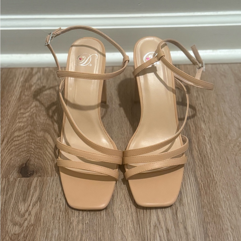 Heart in D Cercie Tan Strappy Heels with Square Toe